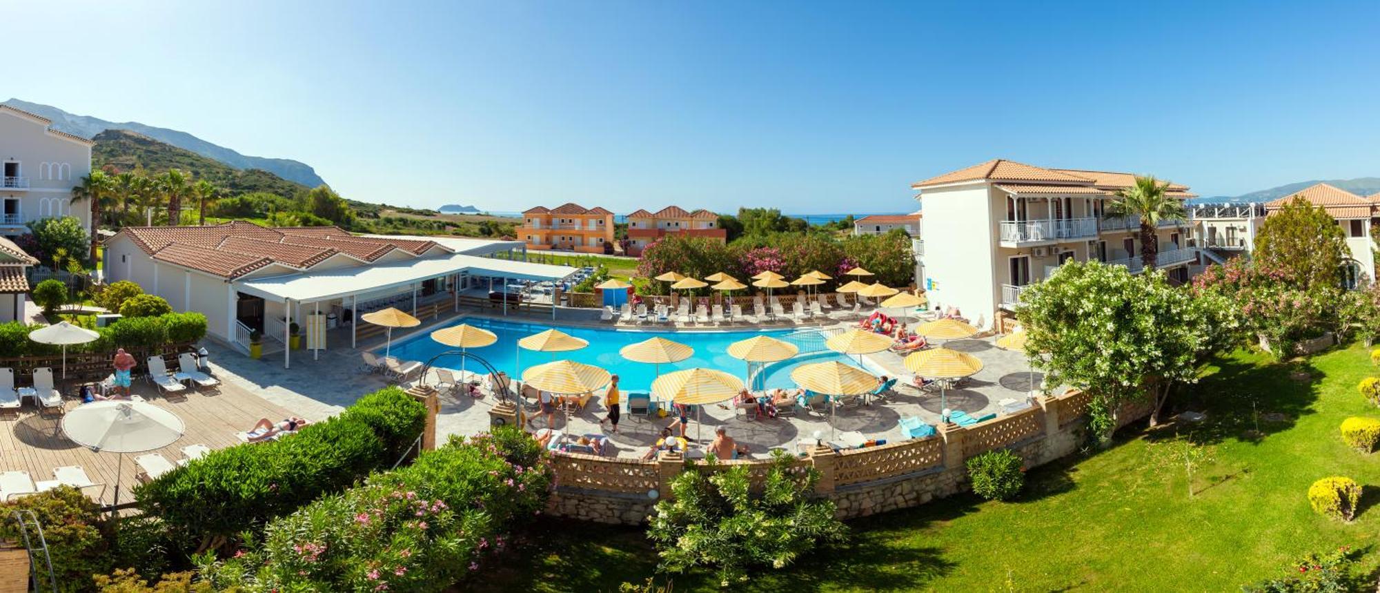 Cavo D'Oro All Inclusive Resort Kalamaki  Exterior photo