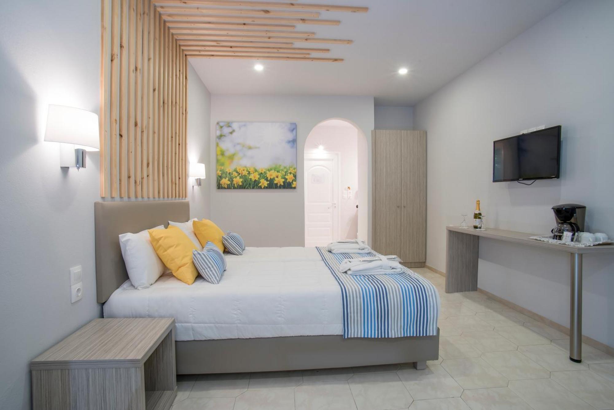 Cavo D'Oro All Inclusive Resort Kalamaki  Exterior photo